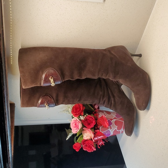 GUCCI brown suede leather tall boots (sz 6B) - Picture 1 of 11